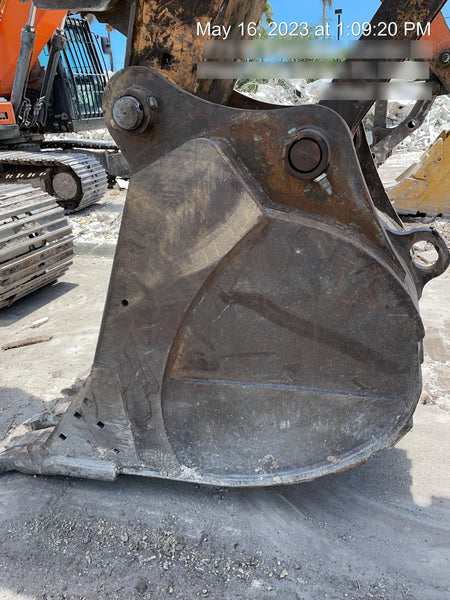 2016 CASE 60" Tooth Bucket - Case