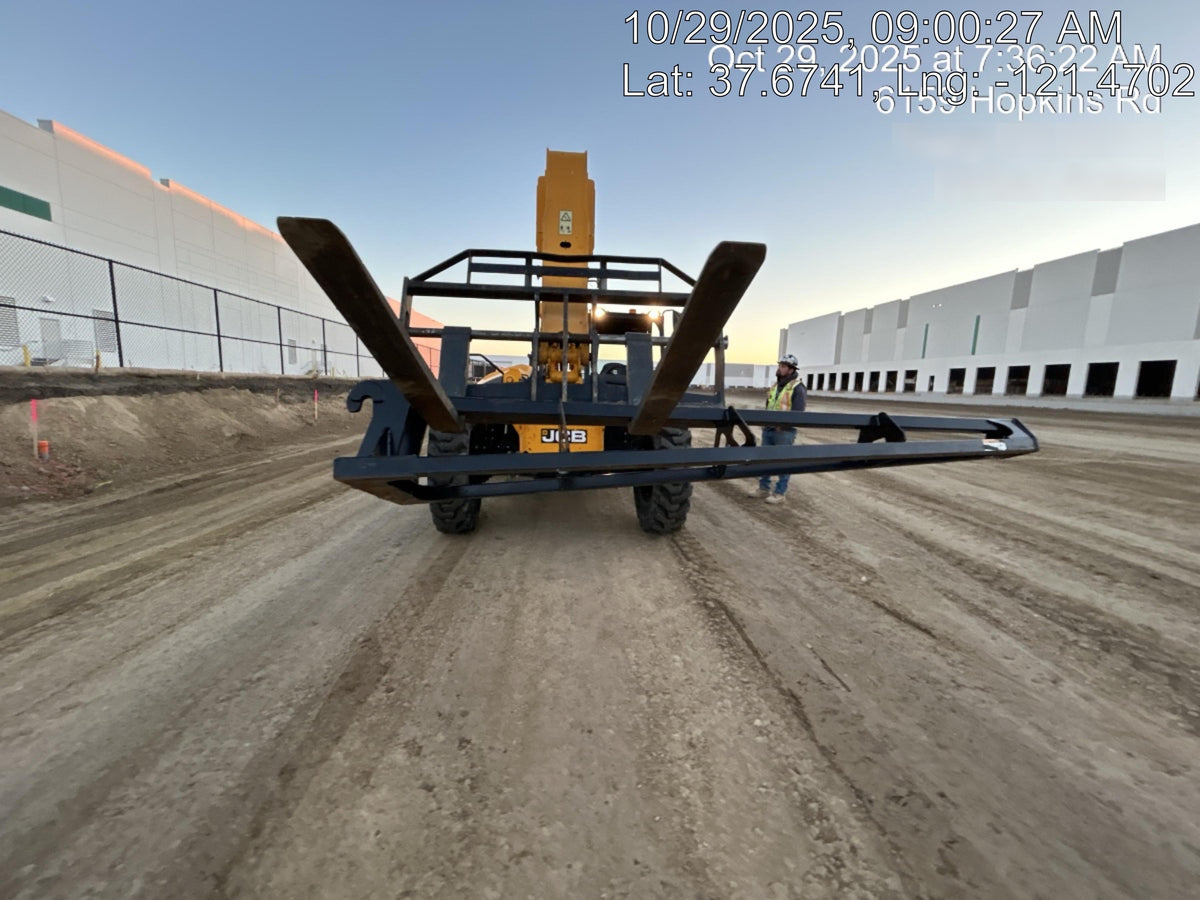 2024 JLG 1001275853