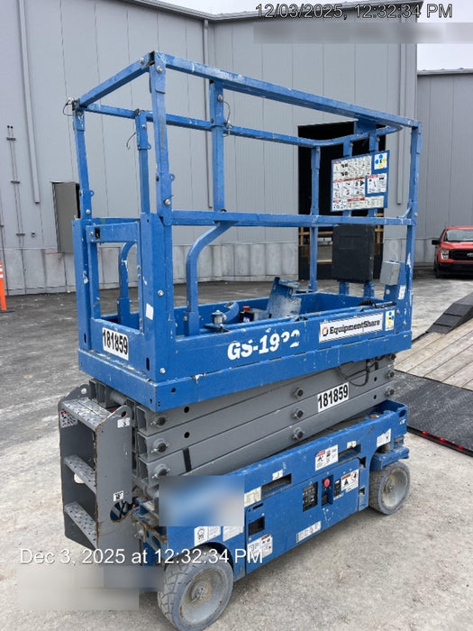 2021 GENIE GS-1932