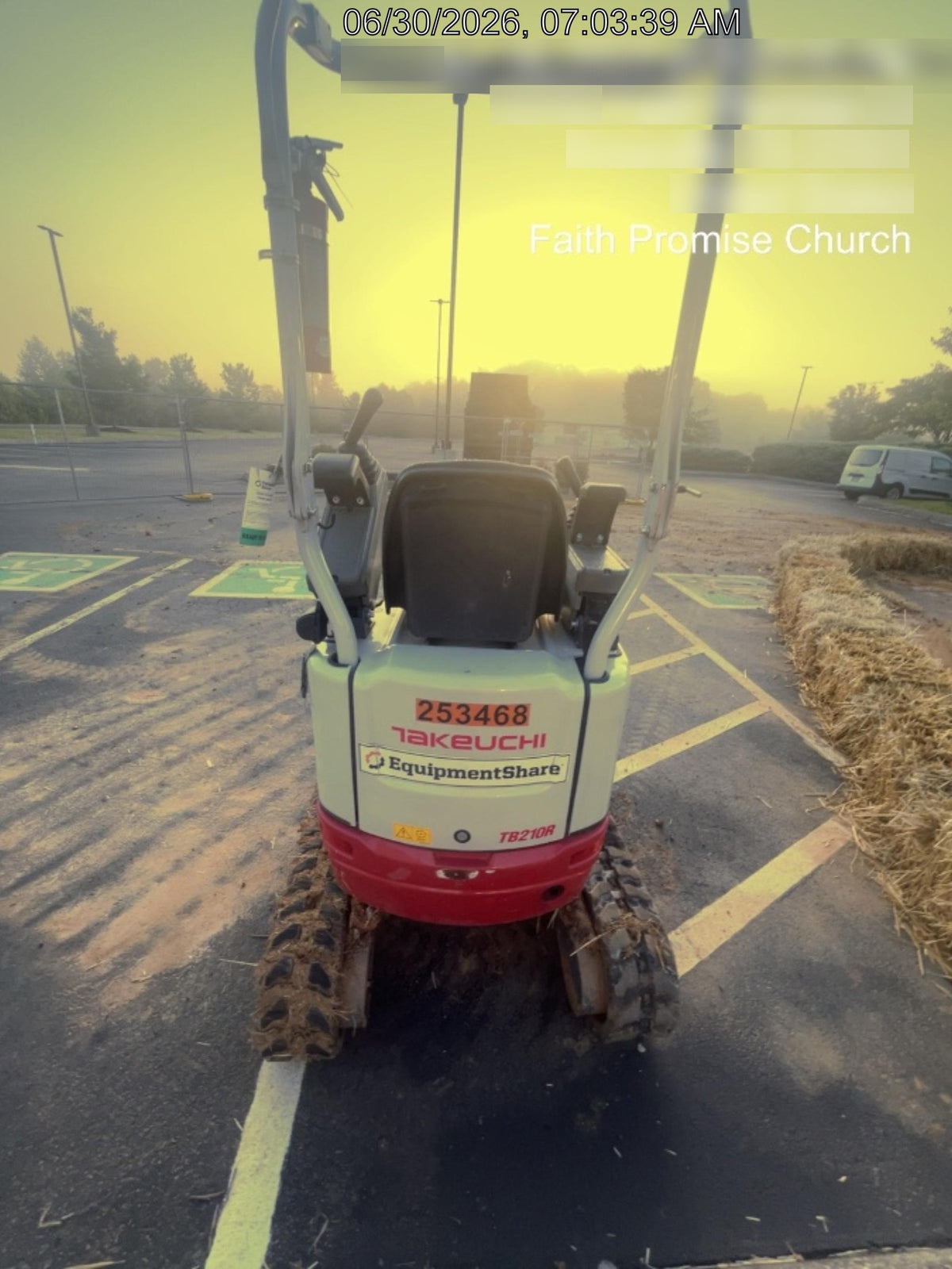 2022 TAKEUCHI TB210R