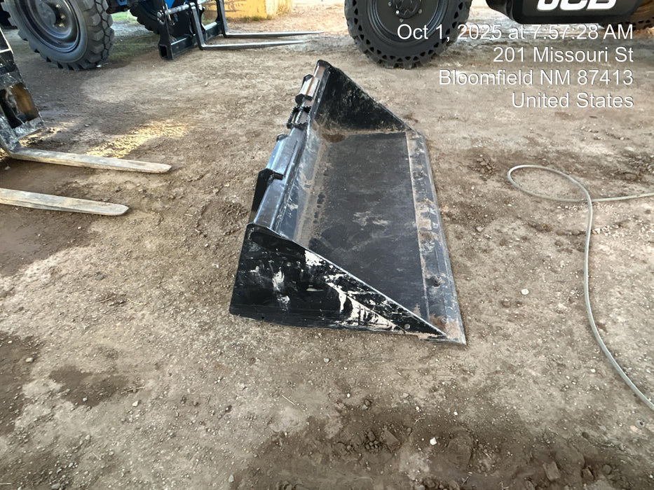 2025 JOHN DEERE 72" Skid Loader Bucket - John Deere C72