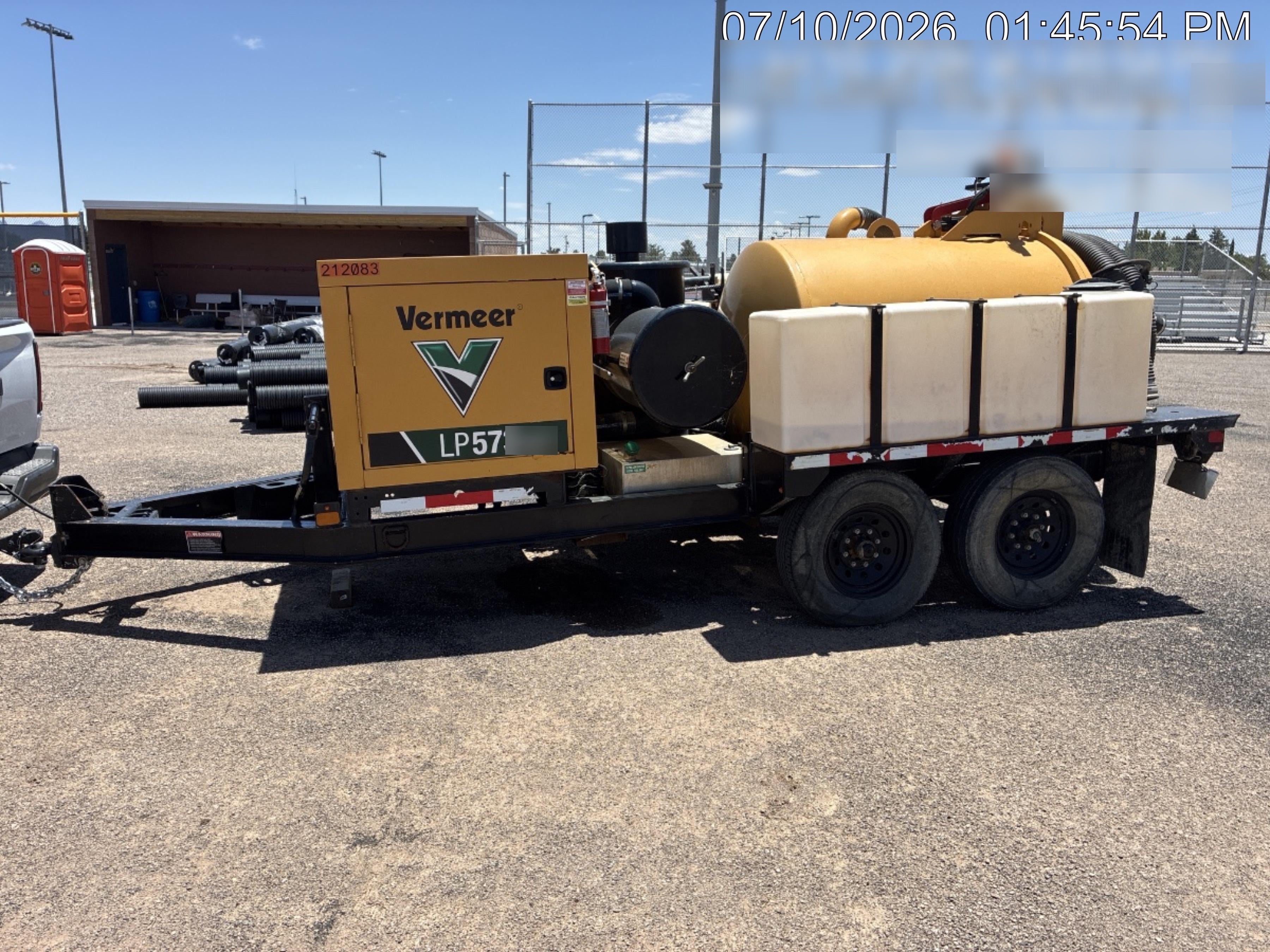 2022 VAC-TRON LP573XDT