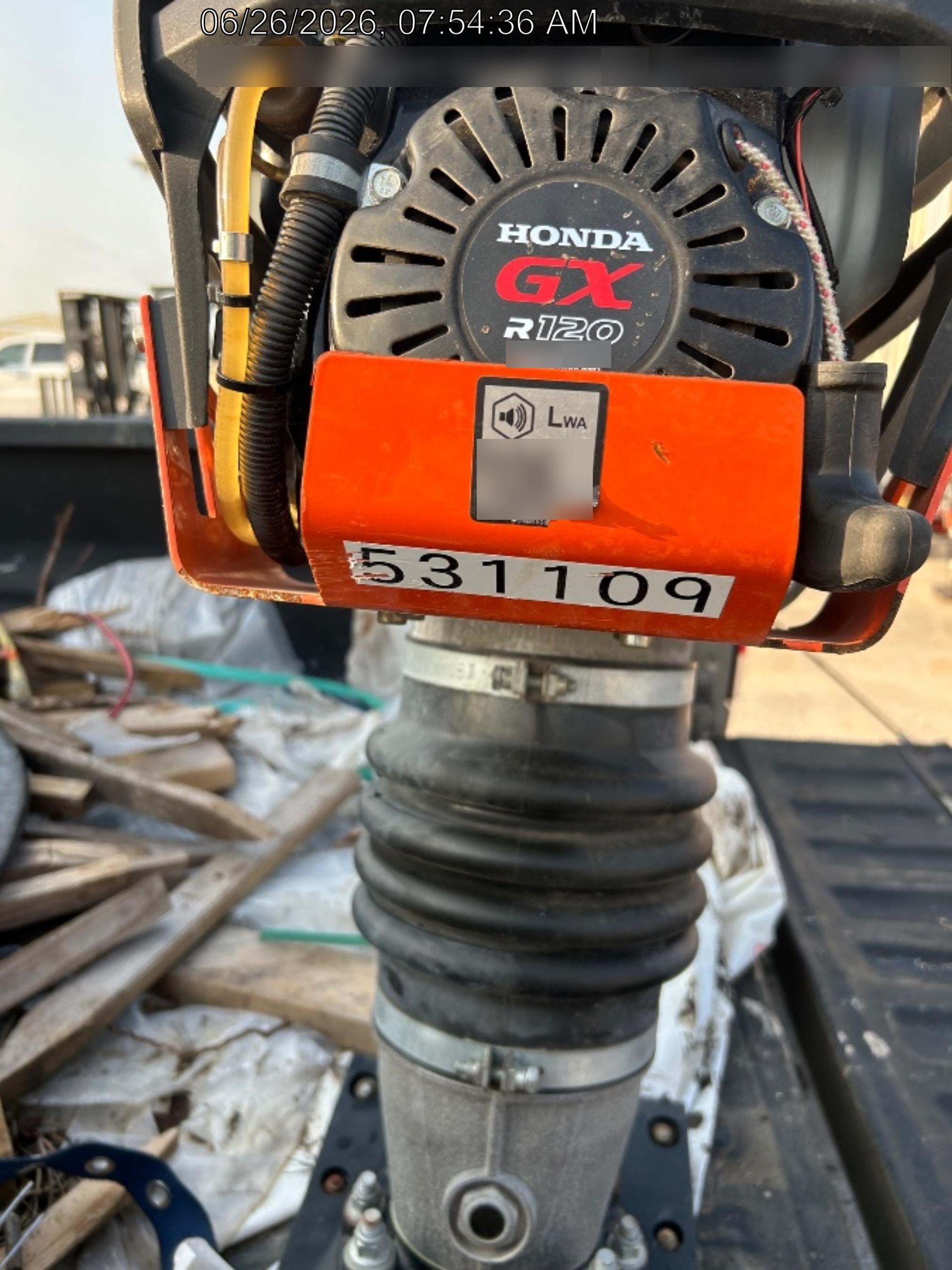 2025 HUSQVARNA LT6005