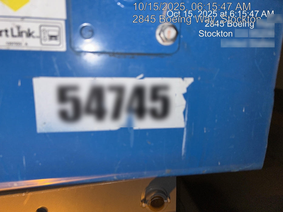 2019 Genie GS-4047 Folding rails with half height swing gate, 800W Inverter