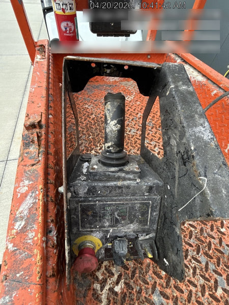 2022 JLG ES1932