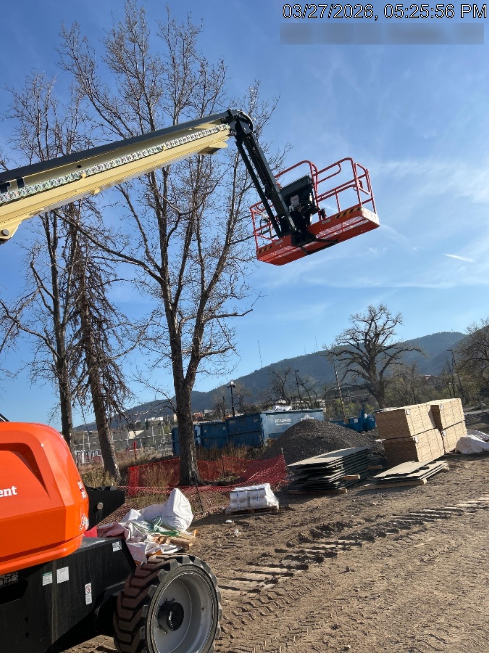 2025 JLG 660SJ