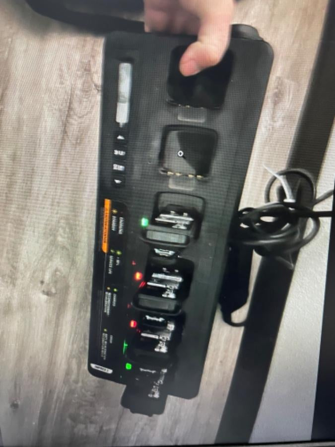 2023 MOTOROLA R7 DISPLAY