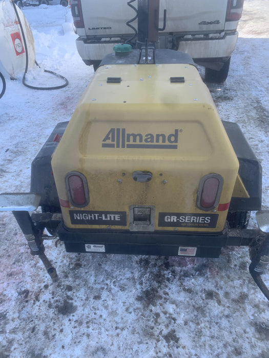 2022 Allmand NLV3GR (4) LED Light Fixture 350W, 23' Vertical Mast, 3kW Prime, Towable, ES Decals, T3