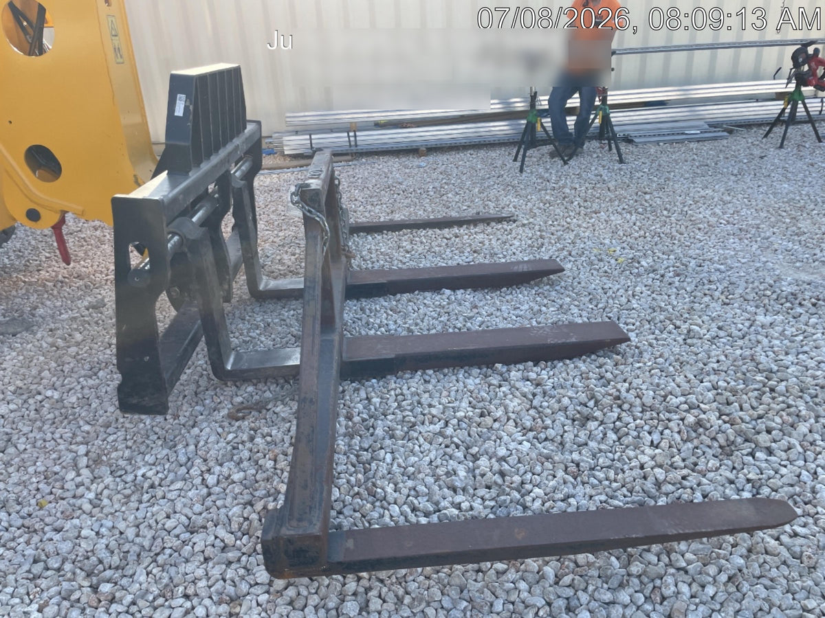 2020 ARROW MATERIAL HANDLING Fork Spreader