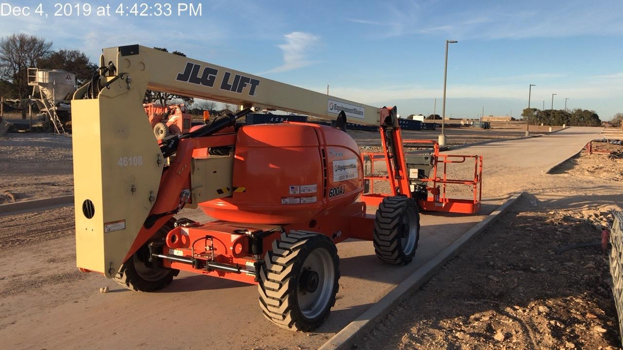 2019 JLG 600AJ