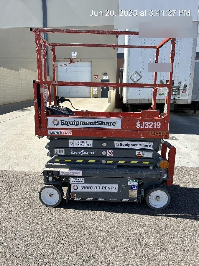 2022 SKYJACK SJ3219