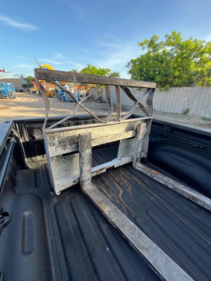 2017 FLECO 24" Pallet Forks - Fleco