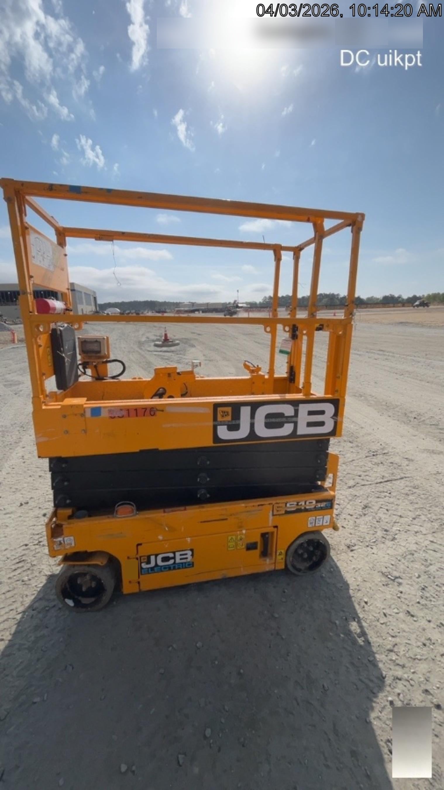 2024 JCB S1932E