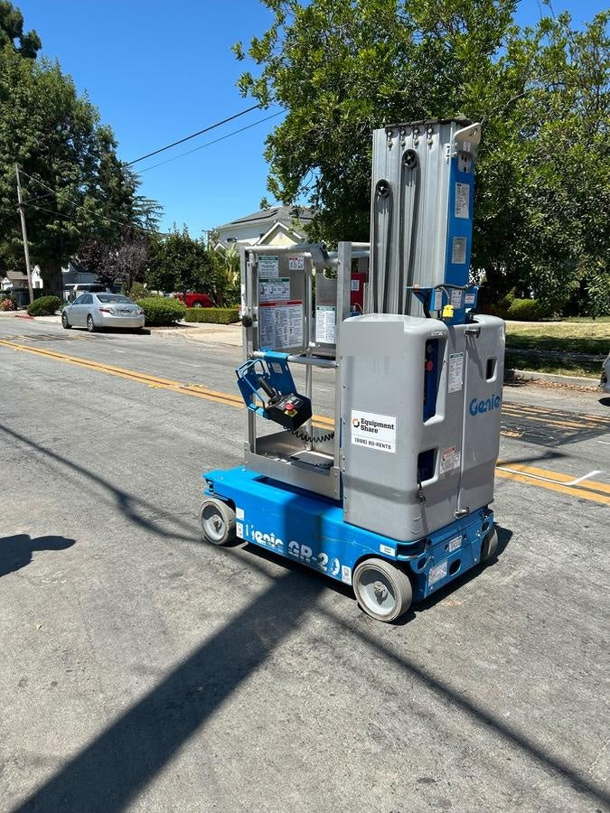 2019 GENIE GR-20