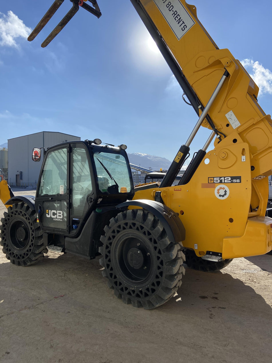 2020 JCB 512-56 Cab/Heat/Air, 109 HP, Solid Tires, STD Worklight, Beacon, Aux Hydraulics, Lifting Eye, Back up Alarm w/66" Carriage/60" Forks