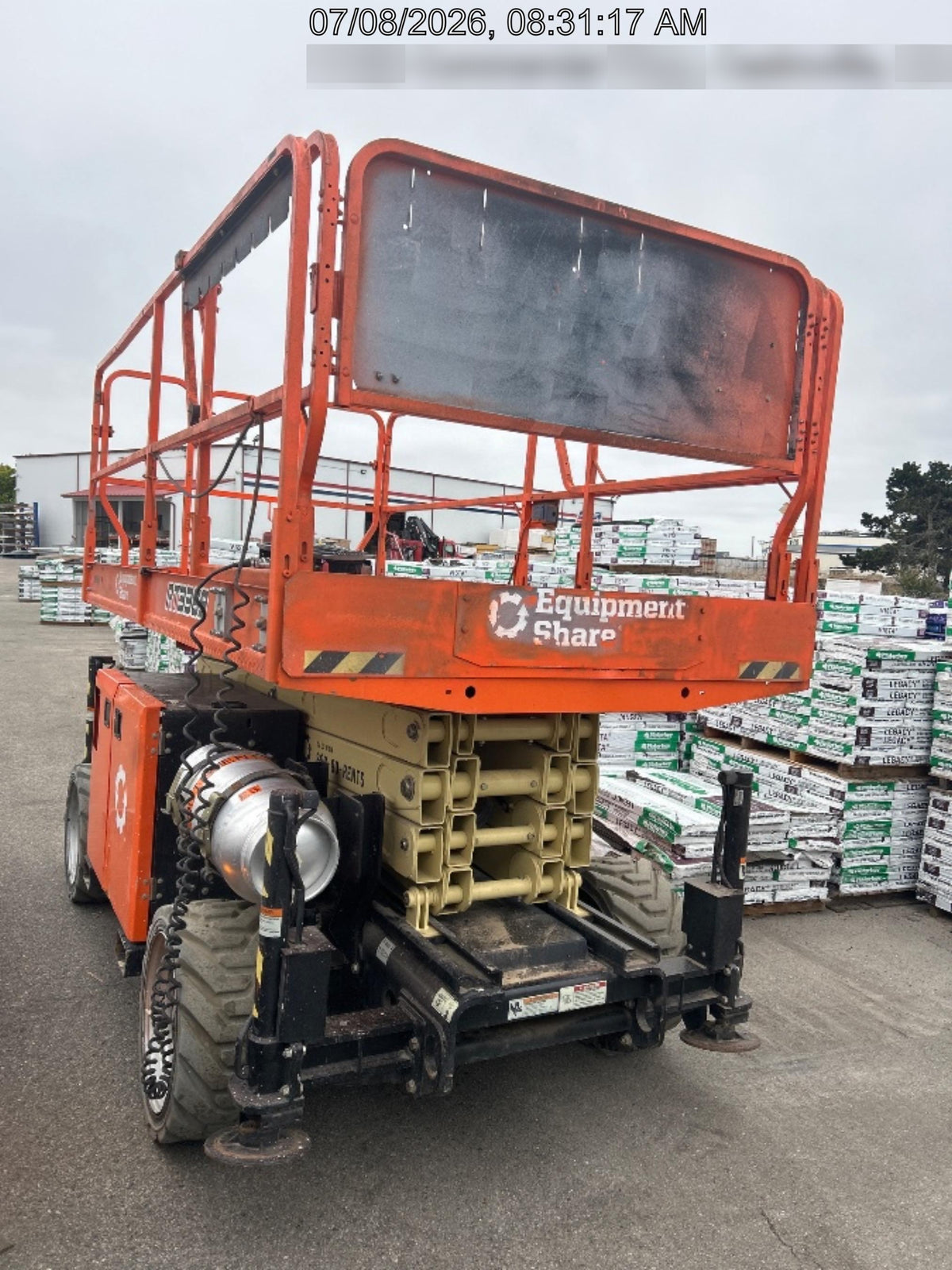 2022 JLG RT3369
