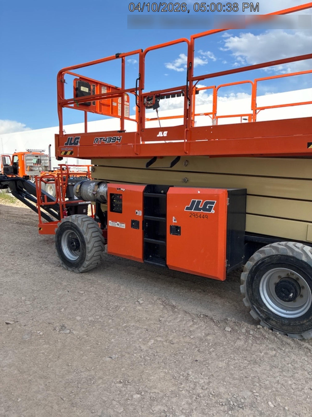 2023 JLG RT4394