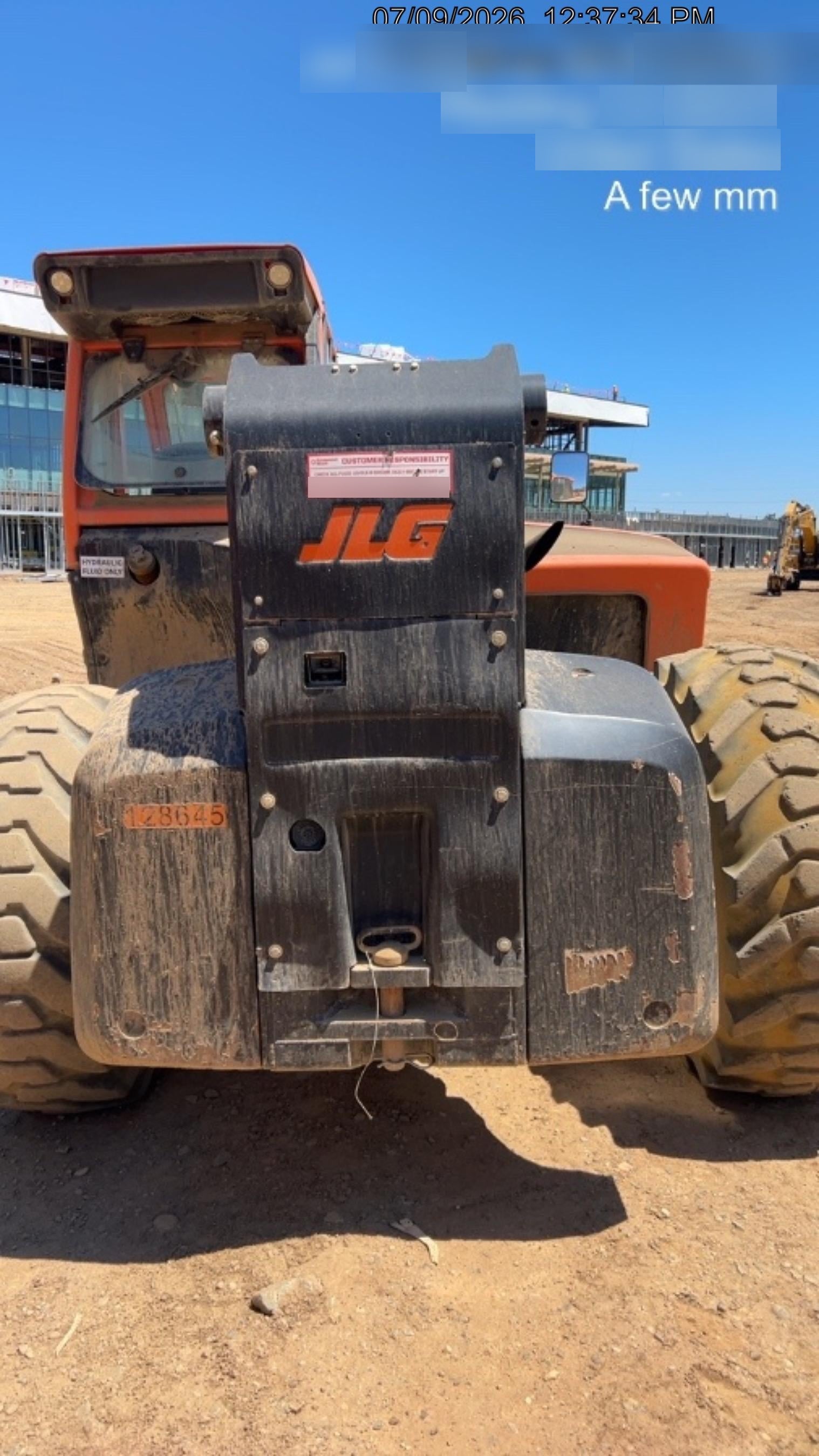 2021 JLG 1732