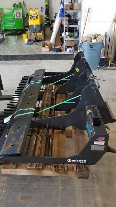 2019 PALADIN Land Sculptor