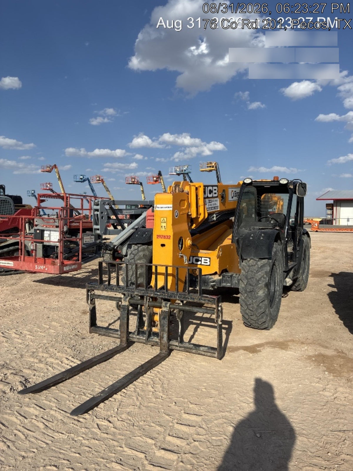 2023 JCB 509-42