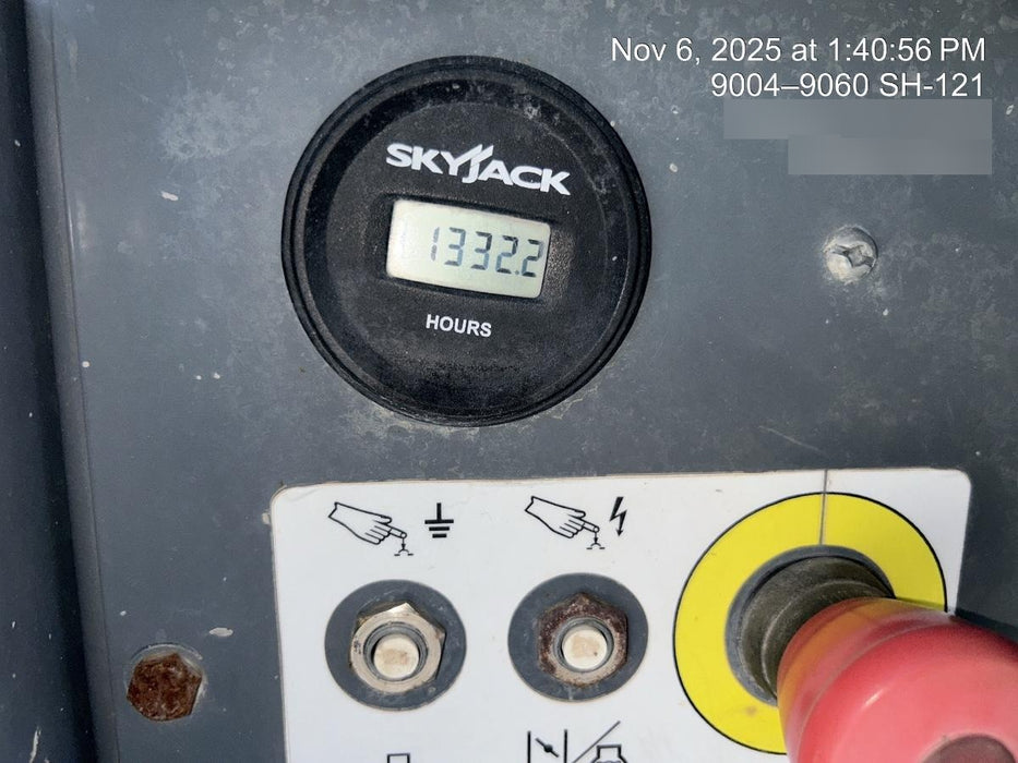 2017 SKYJACK SJ6832 RT