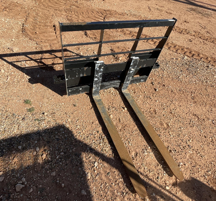 2022 ARROW MATERIAL HANDLING 48" Pallet Forks - Arrow