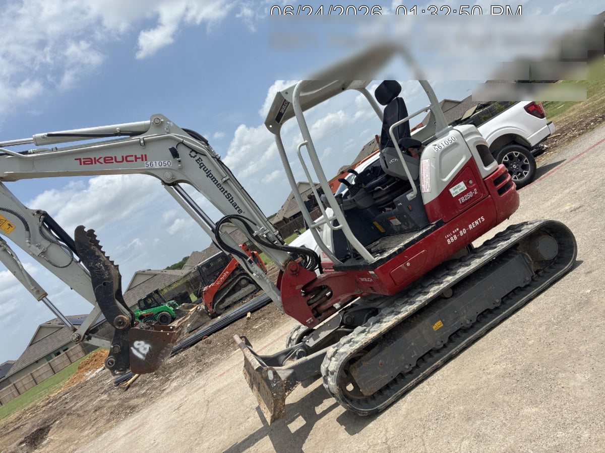2025 TAKEUCHI TB250-2R