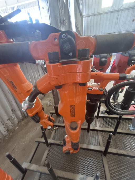 2024 MICHIGAN PNEUMATIC ES-TPB60-118-TRACKER