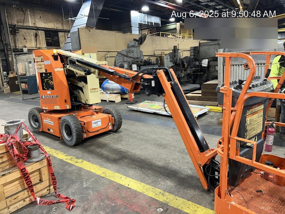 2019 JLG E300AJP