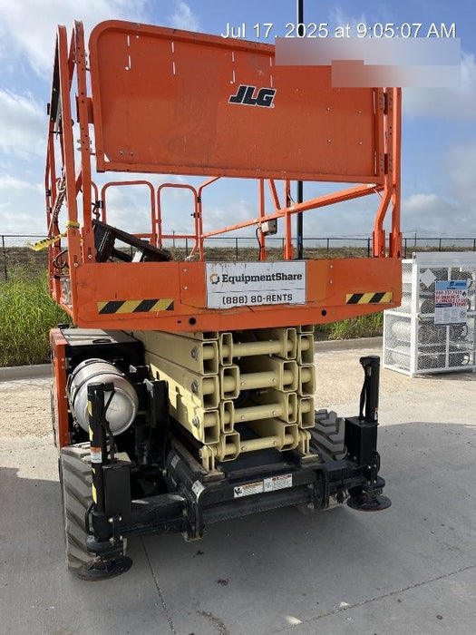 2022 JLG RT4069