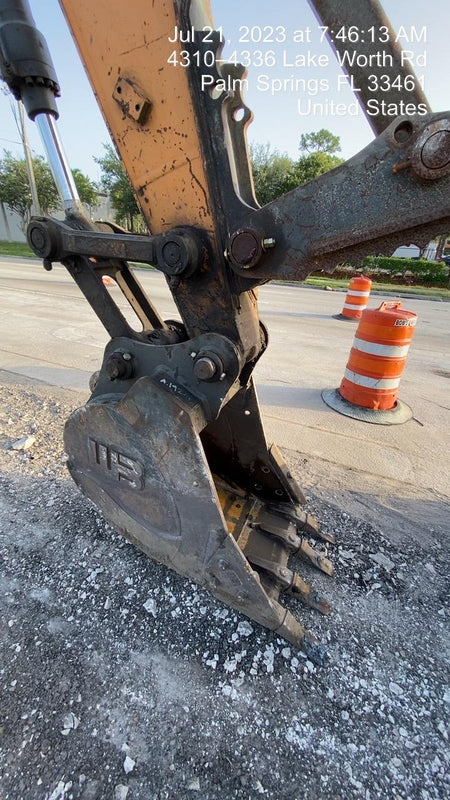 2013 WERK-BRAU 36" Bucket, 15K-19K Excavator - Werk-Brau