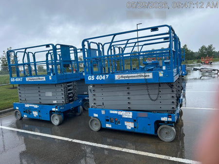 2019 Genie GS-4047 Folding rails with half height swing gate