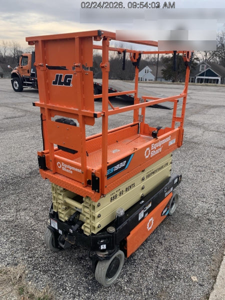 2025 JLG ES1932