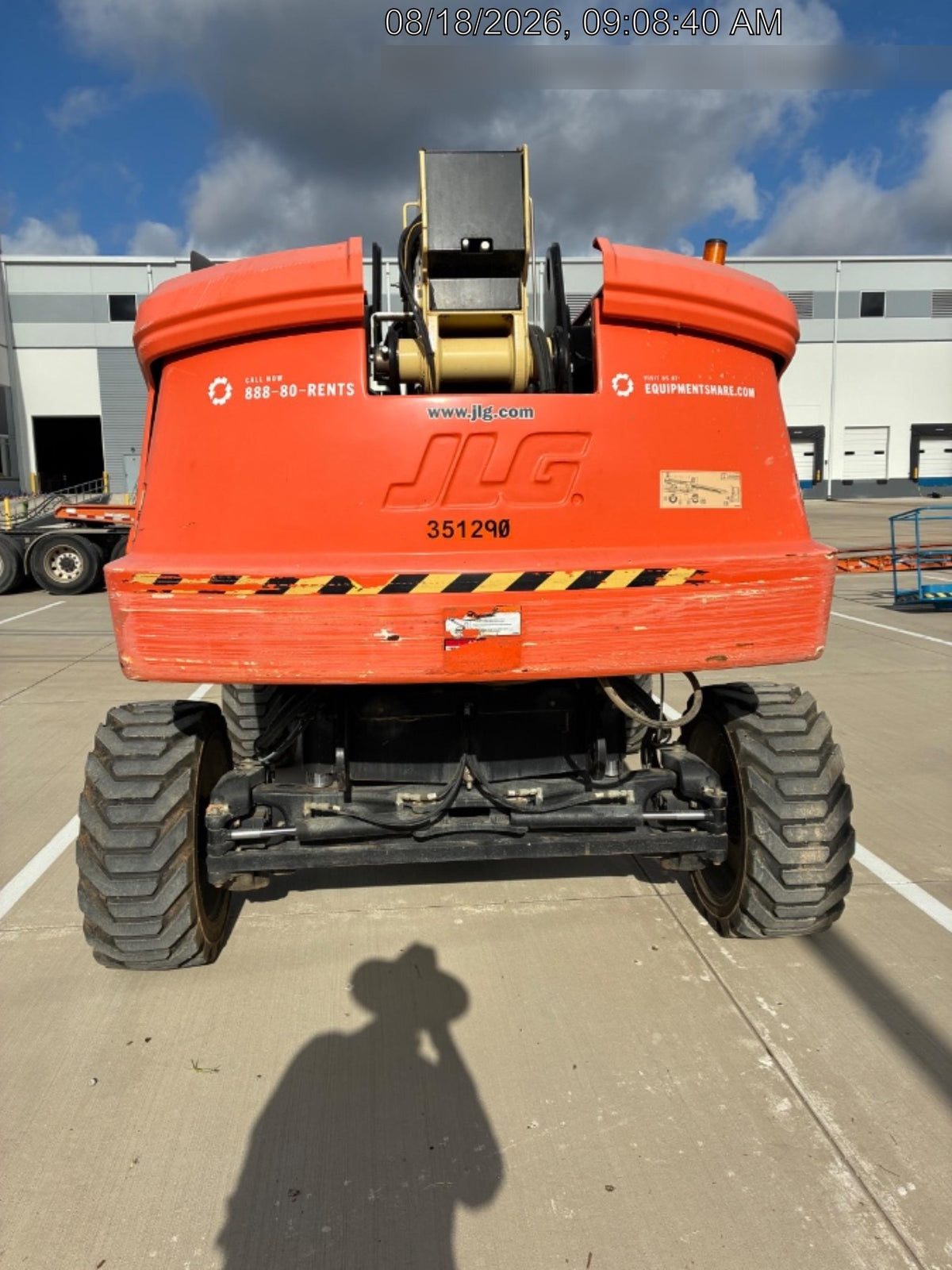 2023 JLG 600S