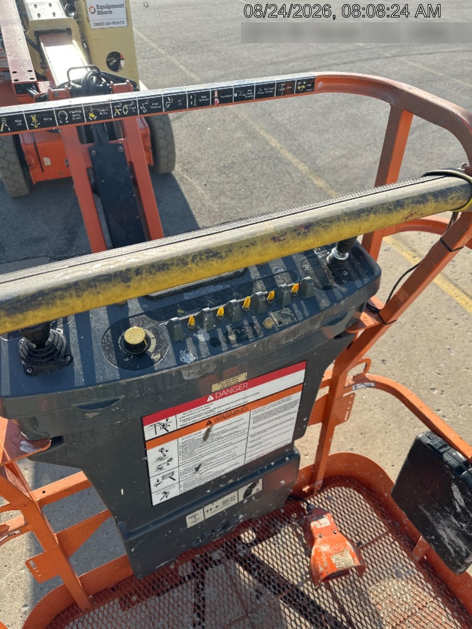 2019 JLG E400AJPN