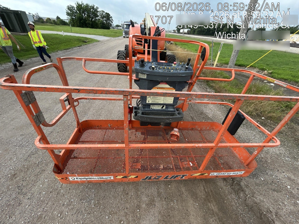 2021 JLG 600AJ