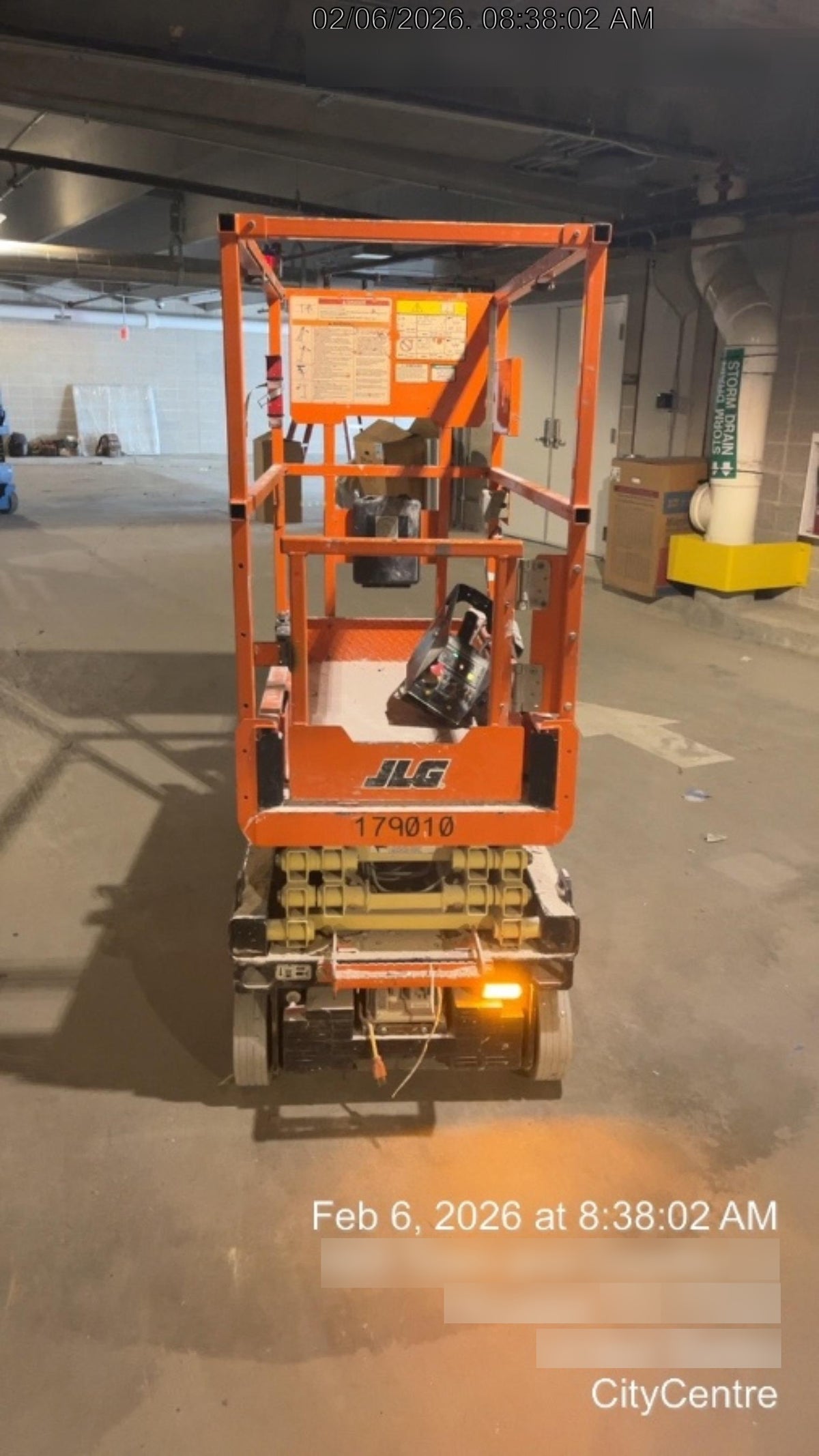 2021 JLG ES1330L