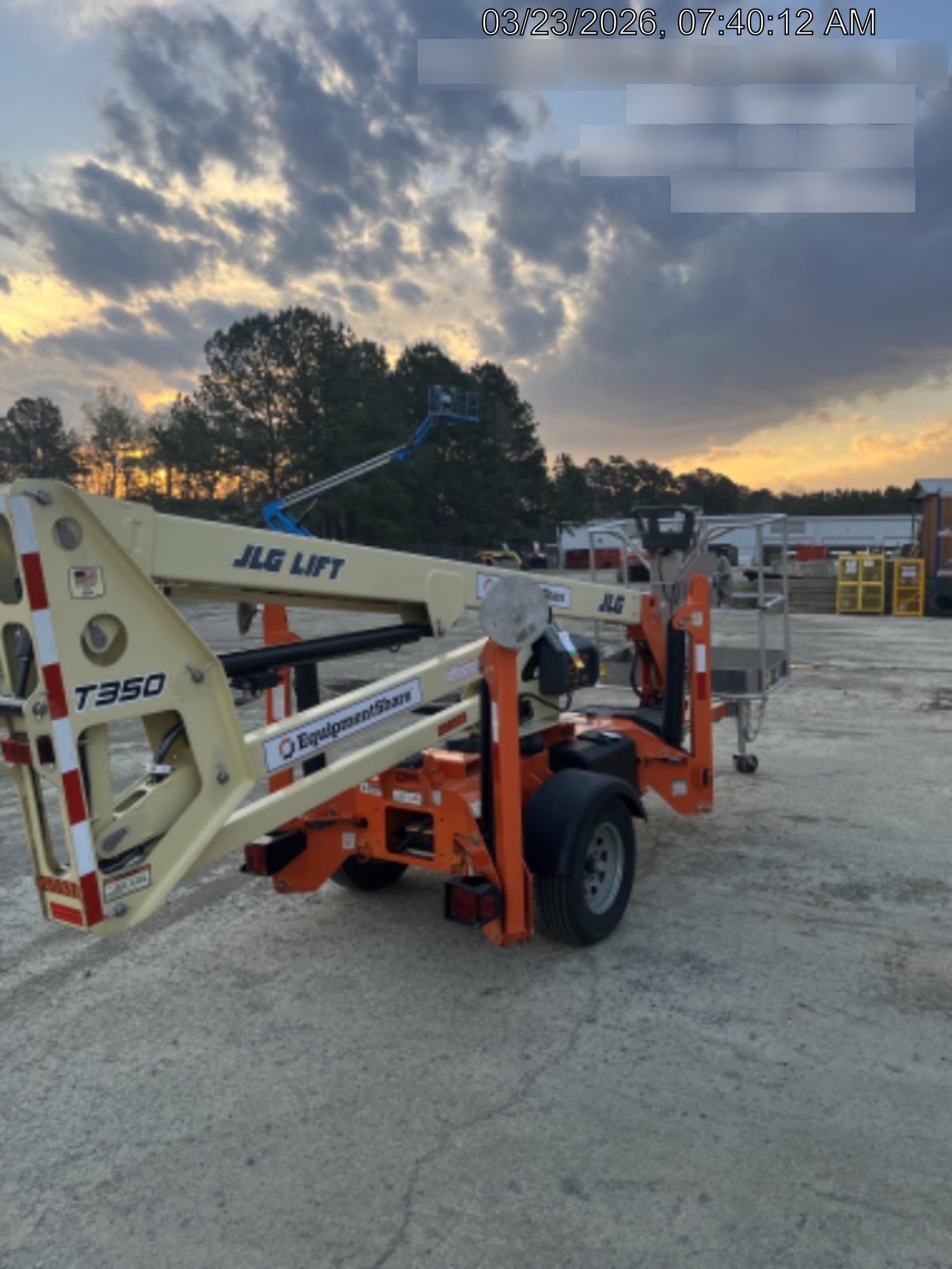 2022 JLG T350