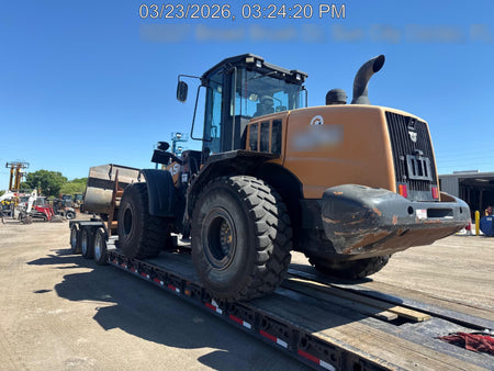 2022 CASE 921G