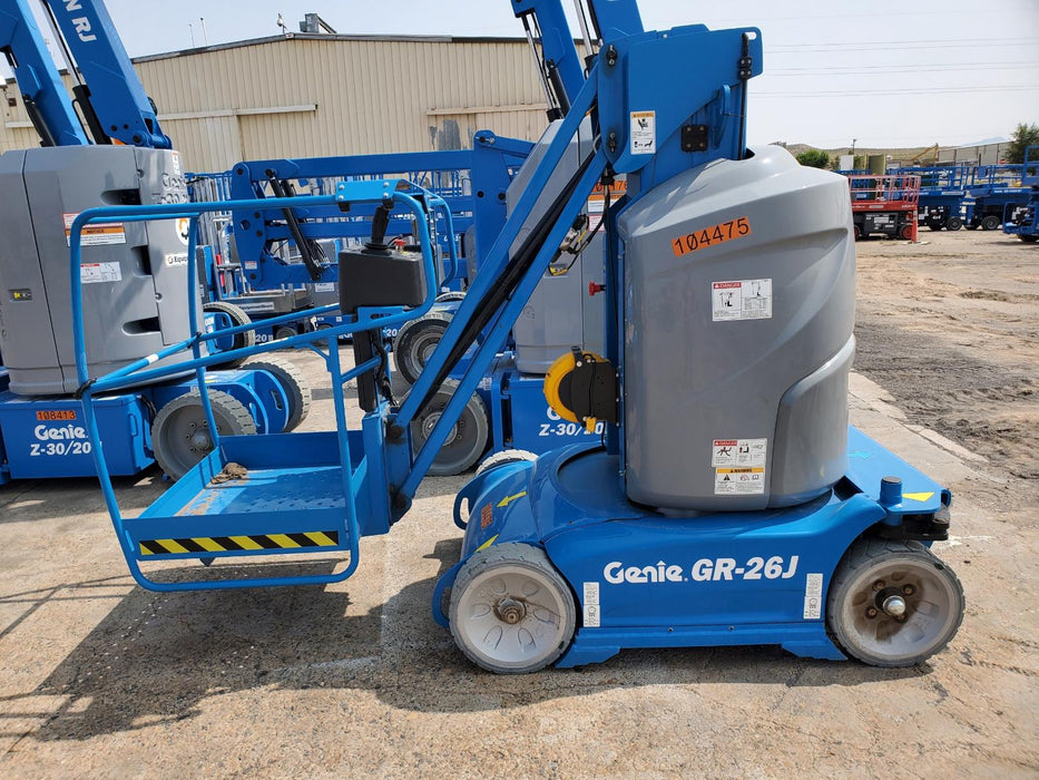 2020 GENIE GR-26J