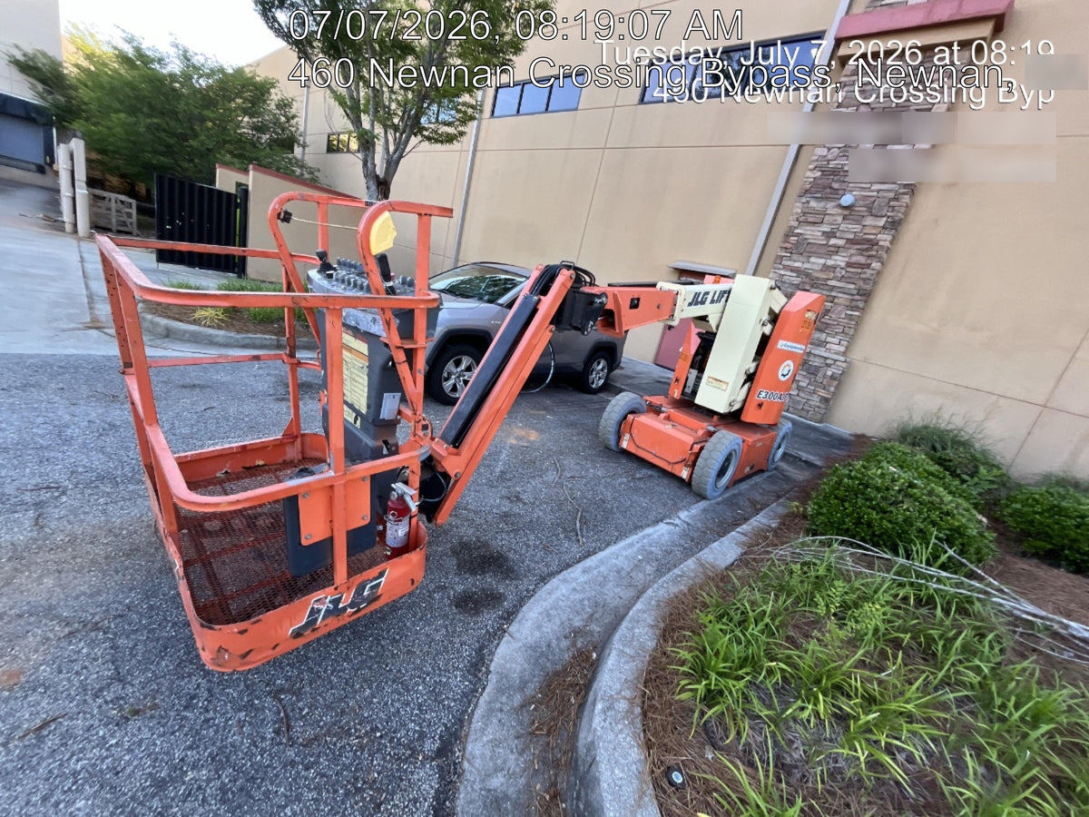 2019 JLG E300AJP