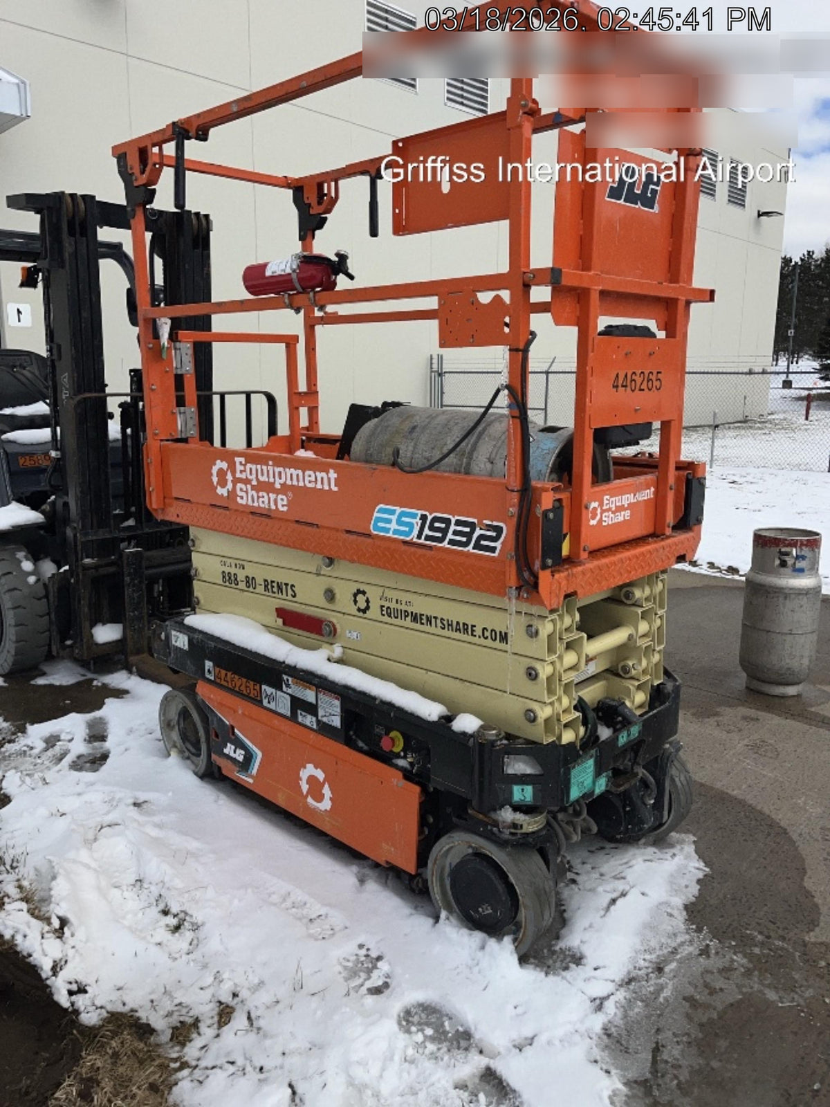 2024 JLG ES1932