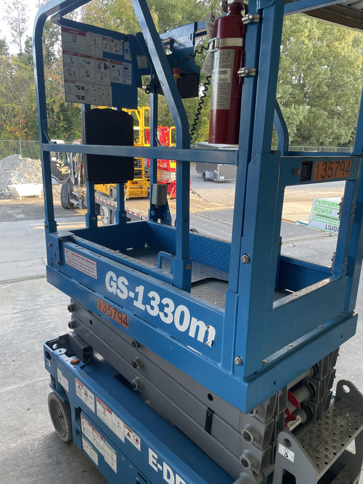 2021 GENIE GS-1330m