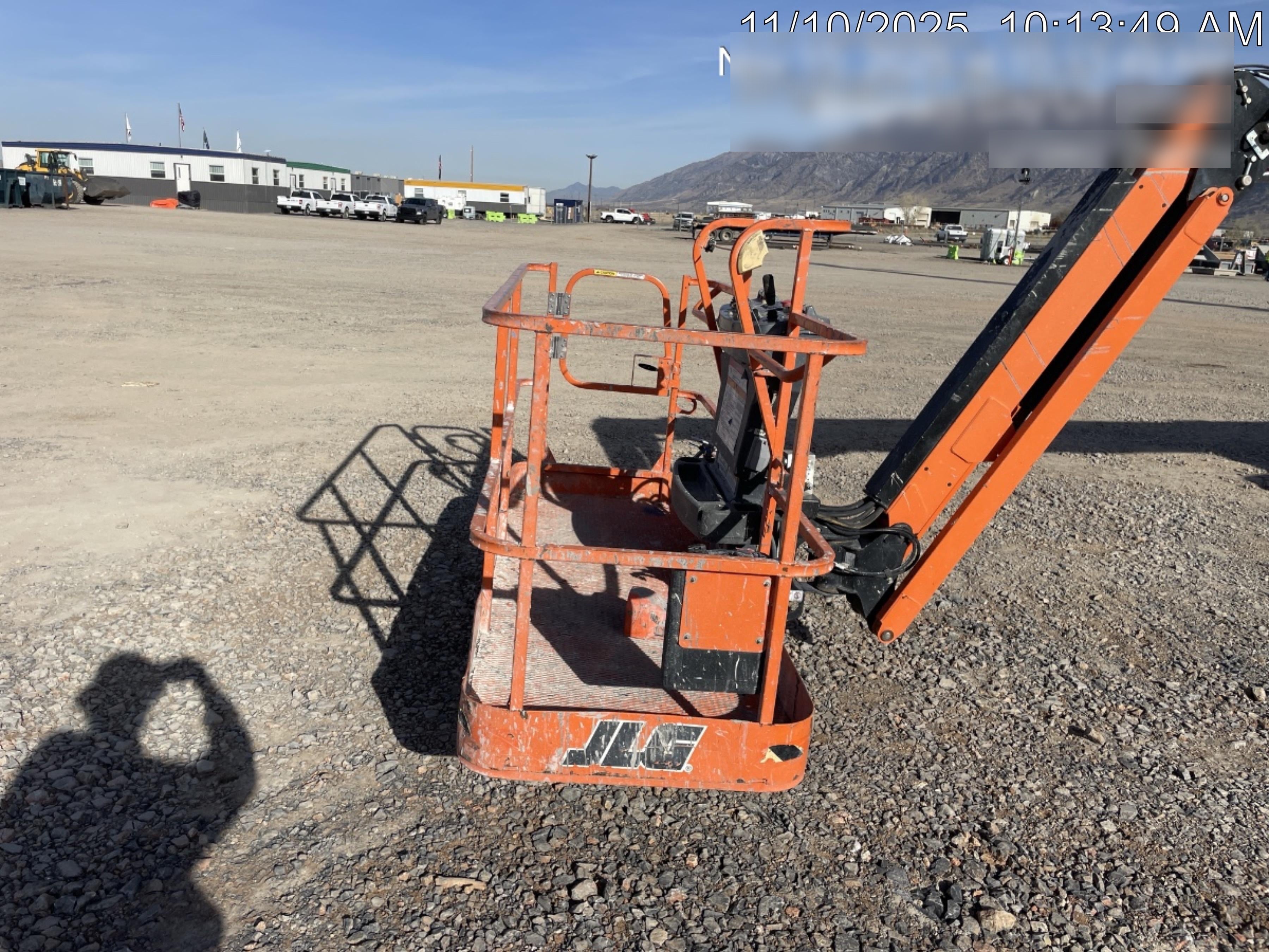 2020 JLG 660SJ