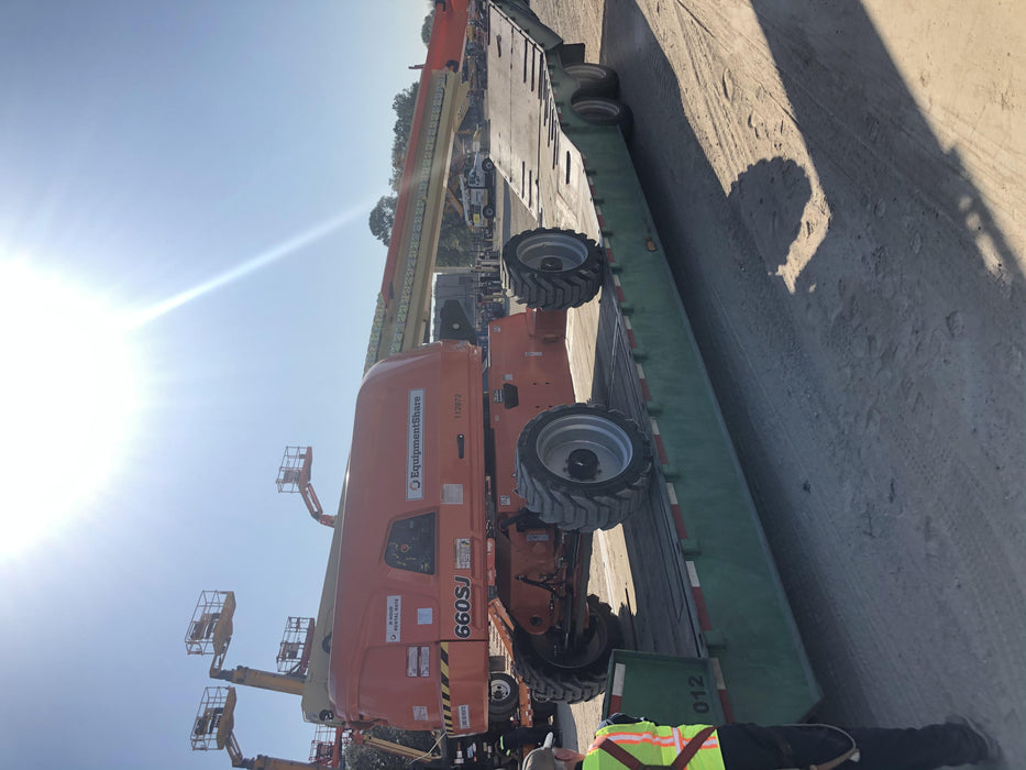 2020 JLG 660SJ