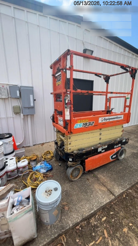 2021 JLG ES1932