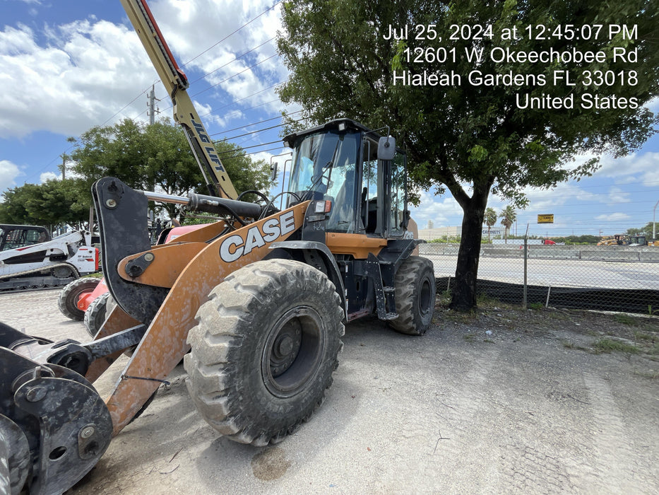 2018 Case 721G CLOSED CAB, 1 FUNCTION, JRB 416 STYLE HYD COUPLER