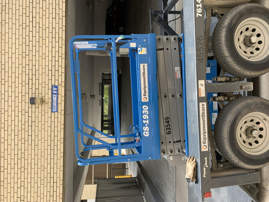 2020 Genie GS-1930 Solid Non Marking Tires, Beacon, Folding rails with half height swing gate