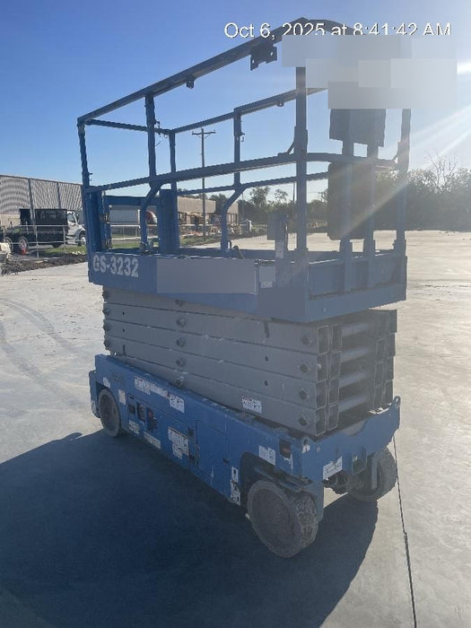 2018 Genie GS-3232 Genie GS-3232 Scissor Lift w/Standard Options