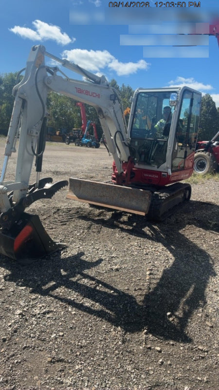 2025 TAKEUCHI TB235-2CR